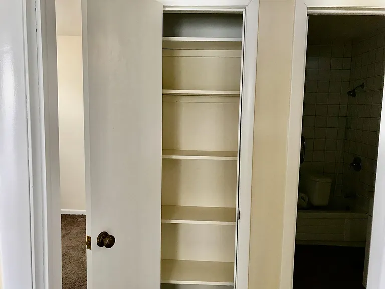 4223 Chamberlain Dr — Photo 11