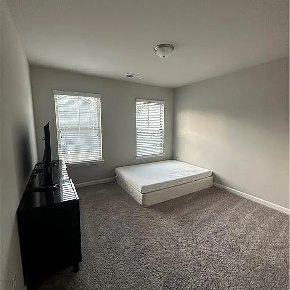 4320 Sunny Oak Pl — Photo 3
