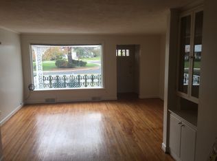 600 W Knoll Crest Dr, Peoria, IL