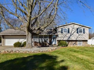 3373 Scenic View St NE, Canton, OH
