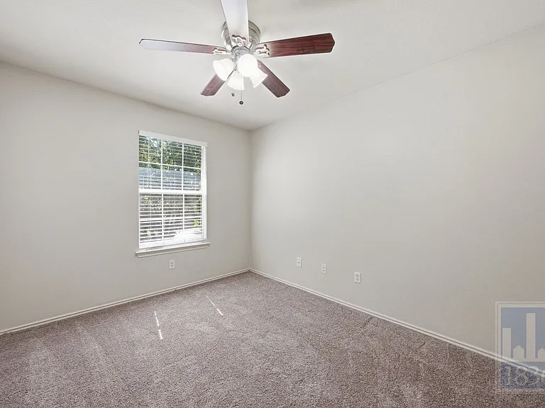 1506 Fort Lloyd Pl — Photo 12