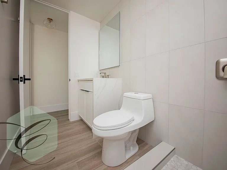 Playa de Oro Apartments — Photo 15