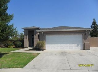 2005 Golden Ave, Clovis, CA 93611