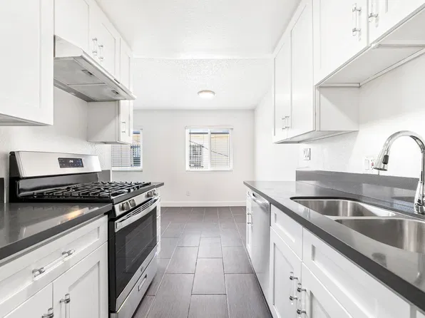 638 W 79th St, Los Angeles, CA