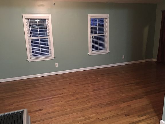 5th image of 723 Pine St