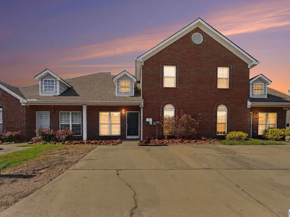 176 Waterford Lake Dr, Calera, AL 35040