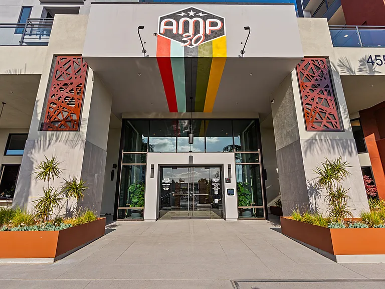 AMP 30 — Photo 25