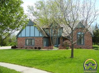 3712 SW Ashworth Ct, Topeka, KS 66610