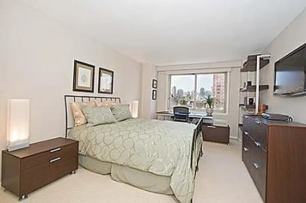 Sold by Corcoran | media 10