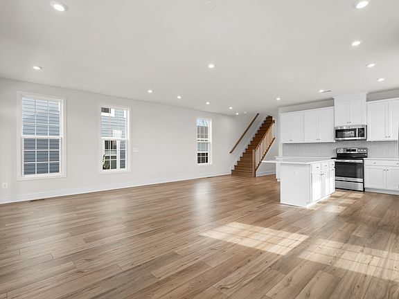 4th image of 3611 Stephensons Hill Ln