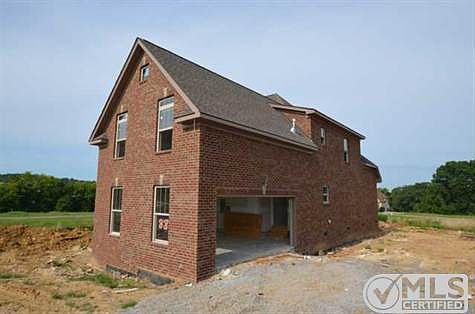 2nd image of 302 Birchwood Dr #88