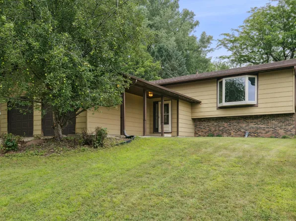 4403 Manor View Dr NW, Rochester, MN 55901
