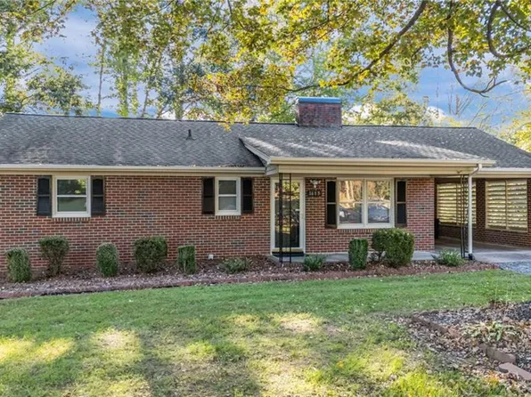 1613 Easley Rd, Walnut Cove, NC 27052
