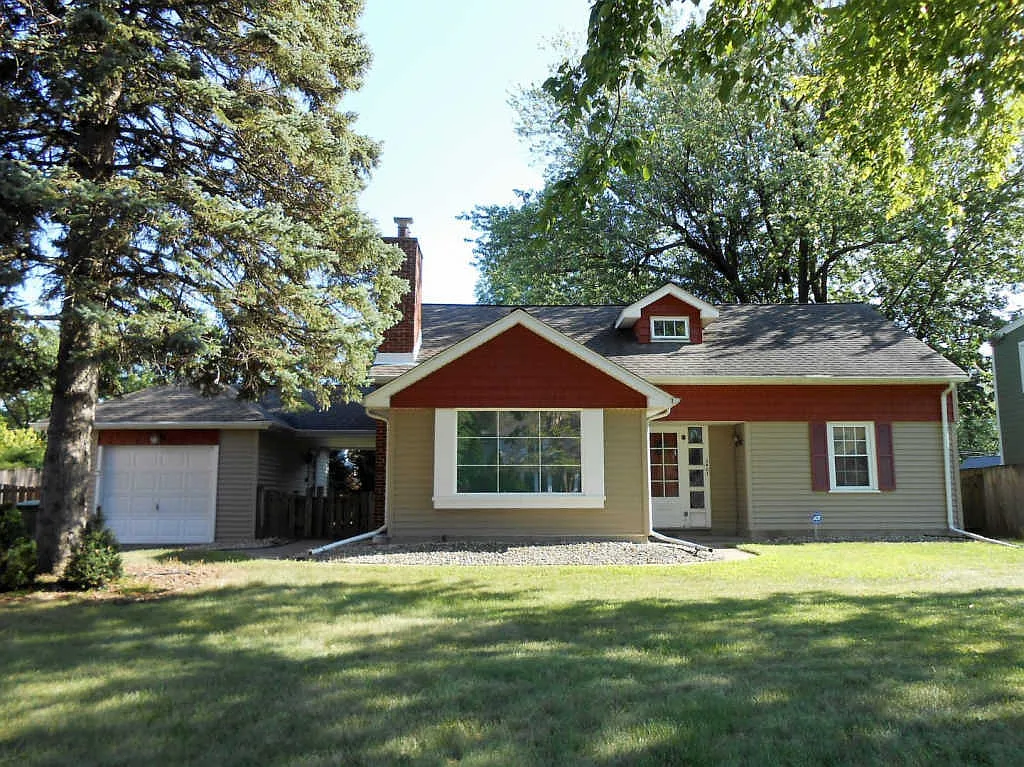 3403 Linneman St photo 1