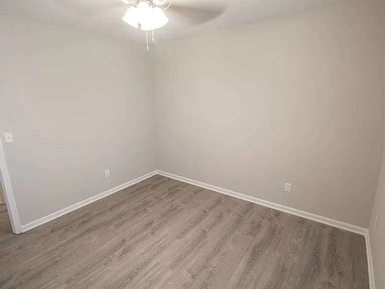 1306 Godas Dr — Photo 24