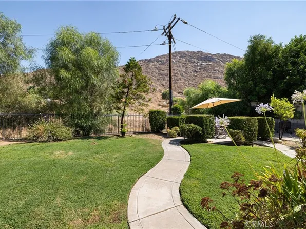 23760 Yellowbill Ter, Moreno Valley, CA 92557