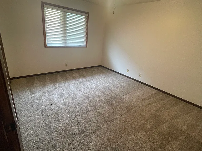 4138 S 46th St #1 — Photo 19