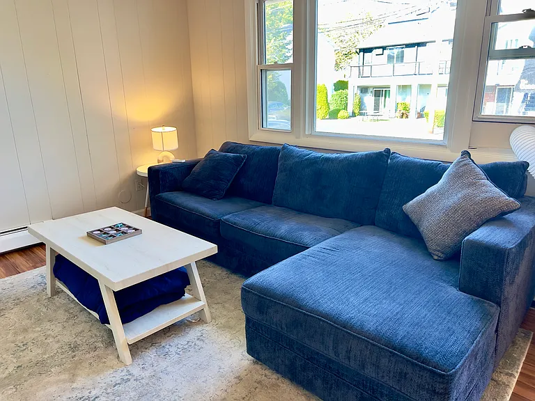 29 Odessa Ave #B — Photo 6