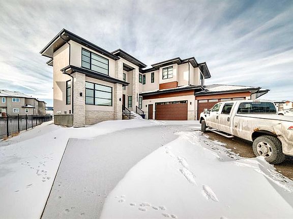 2nd image of 13 E Trinity Rd