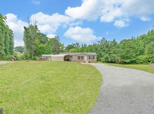 484 Thornton St, Hartwell, GA 30643