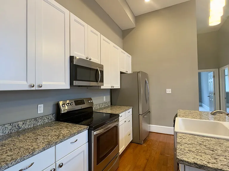 Apartment Units in Downtown, Baltimore, MD! — Photo 24