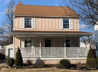 335 Pierce Ave, Cuyahoga Falls, OH 44221