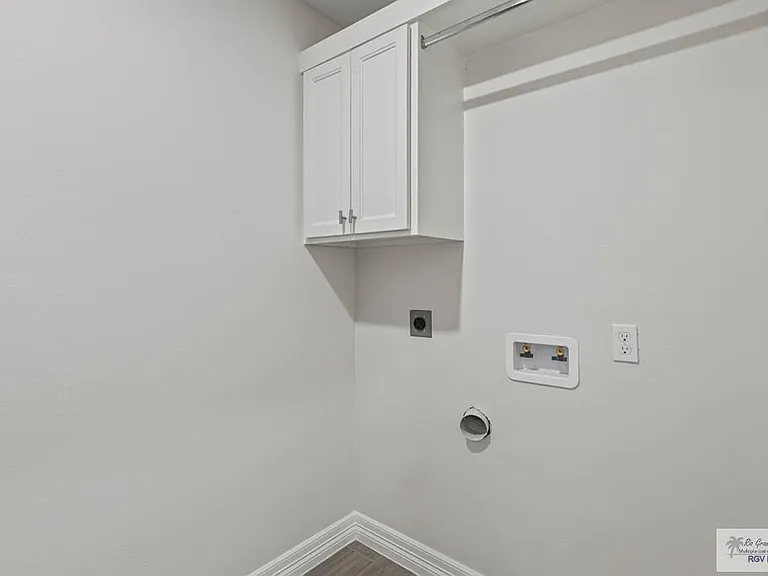 835 E Taylor St #B — Photo 16