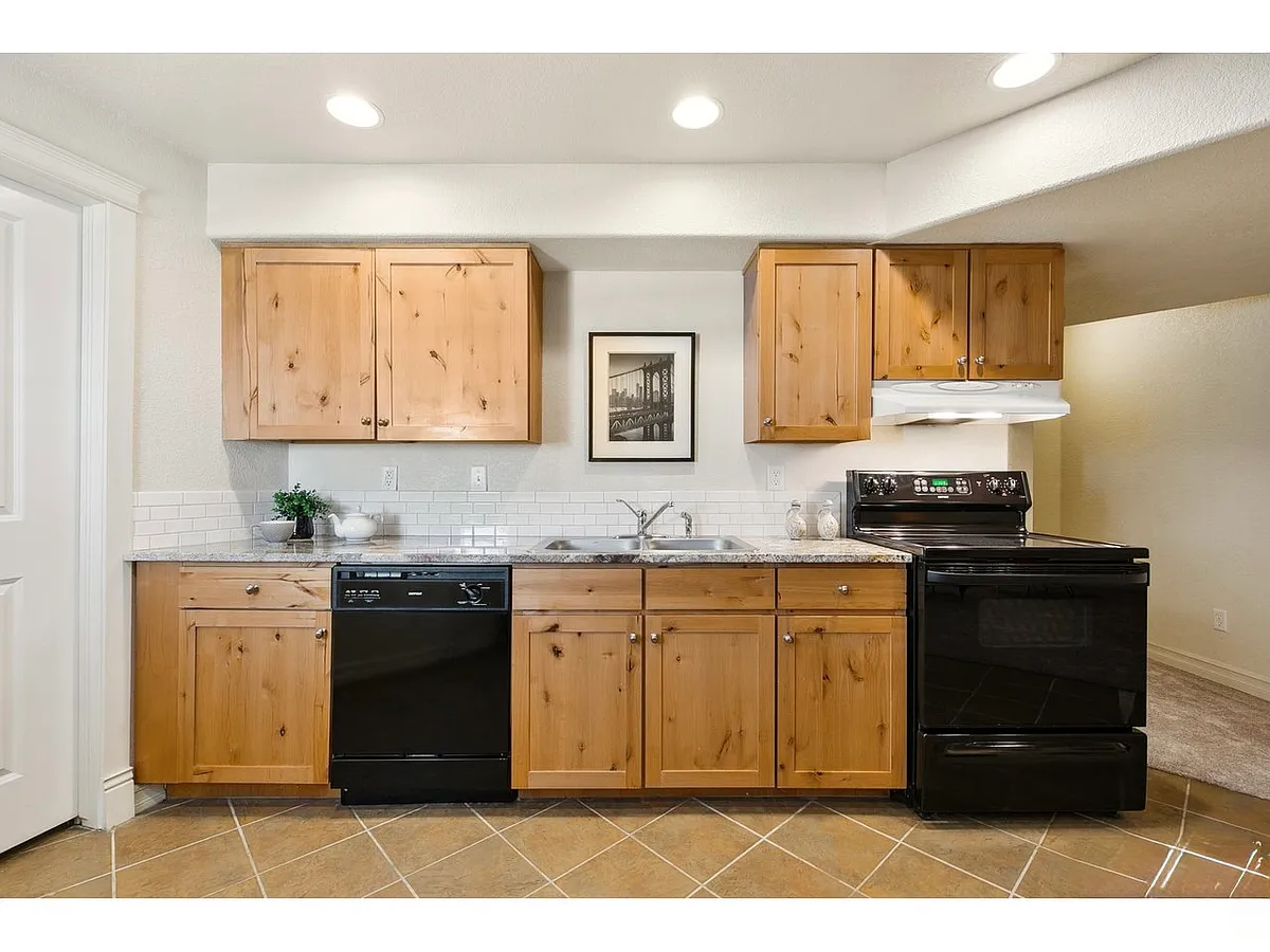 Building Photo - 1005 Laporte Ave #B