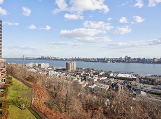 100 Carlyle Dr APT 5LS, Cliffside Park, NJ 07010