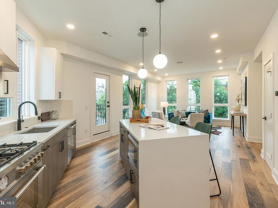 1st image of 2509 Grays Ferry Ave #3