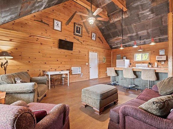 5th image of 2601 Ridge Rd