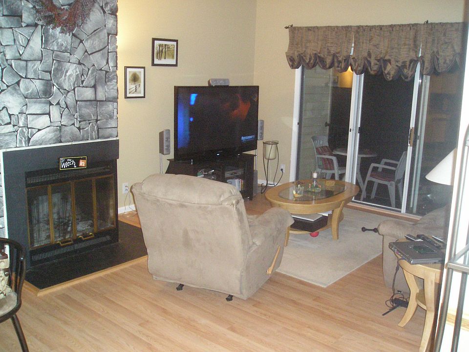 LR with fireplace