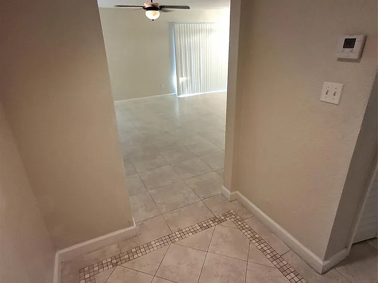 899 Riverside Dr #613 — Photo 6