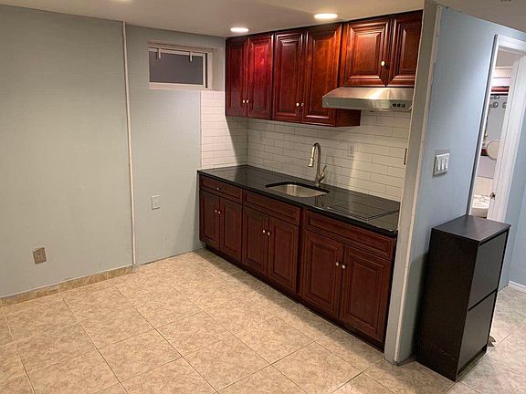 5th image of 24 Travis Ave #1