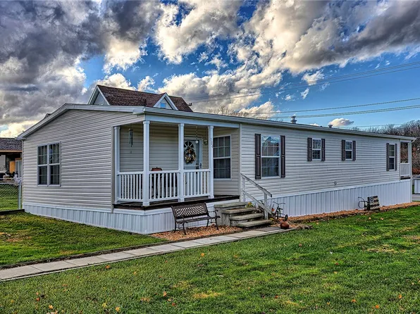 104 Clifton St, Derry, PA 15627