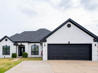 101 Vienne Pl, Maumelle, AR 72113