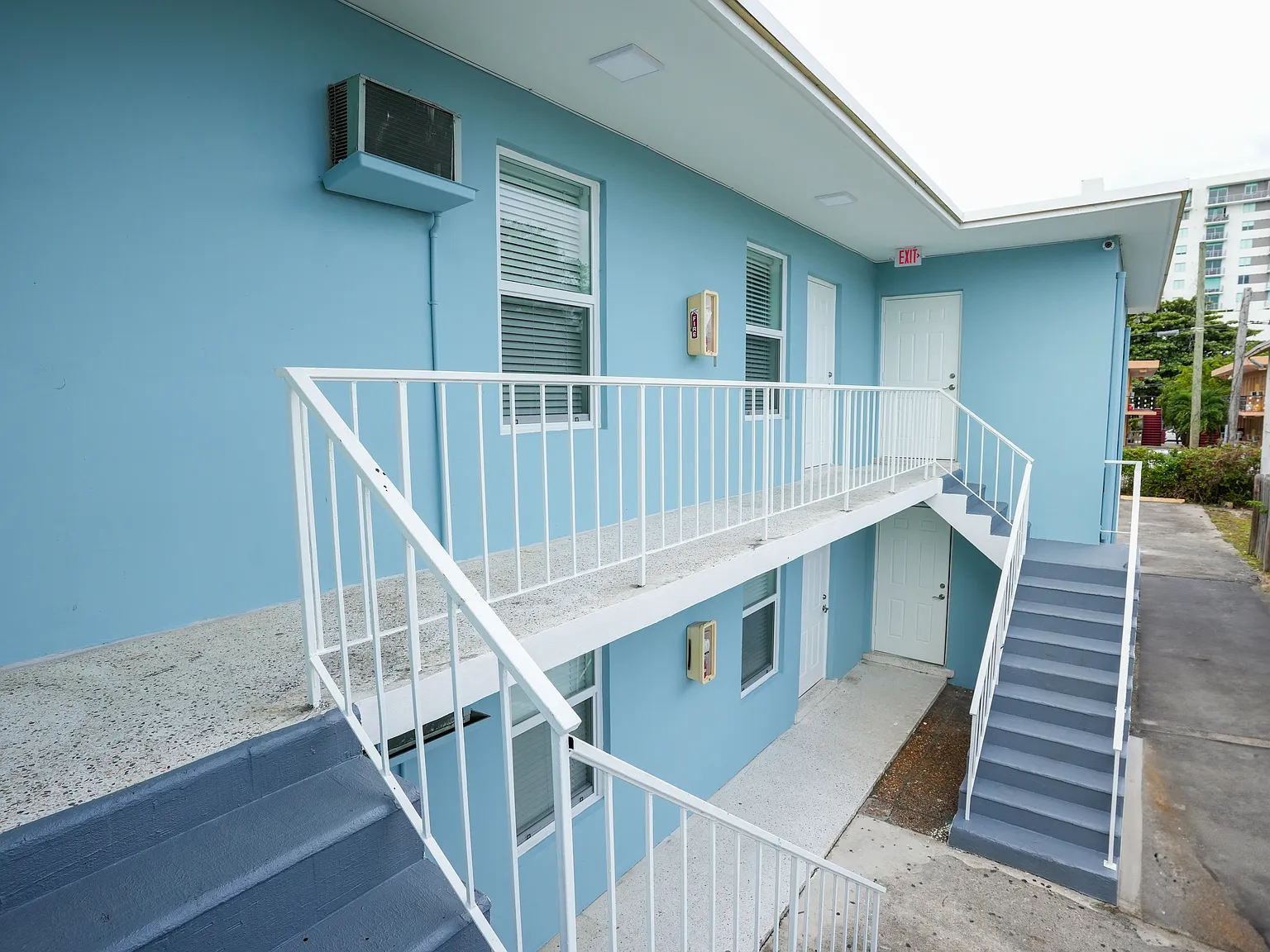 2 bed, 950 sqft, $2,000 — Photo 3