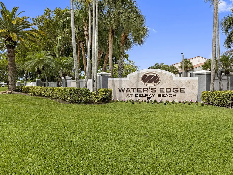 Waters Edge Delray — Photo 36