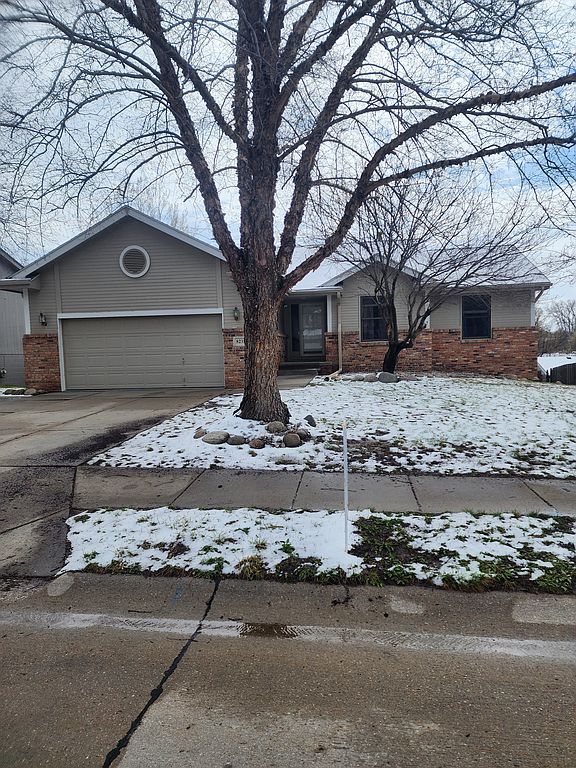 8231 Clay St - Property Image