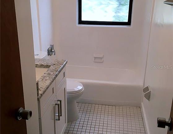 4th image of 3819 Edland Dr