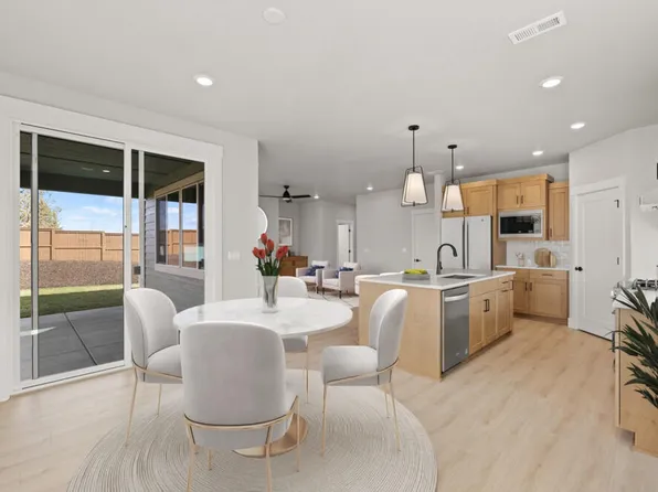 61205 NE Snow Owl St, Bend, OR 97701