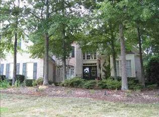 2 Broken Pine Ct, Simpsonville, SC 29681