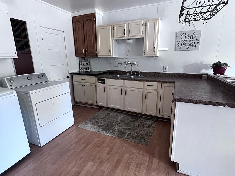 1st image of 1226 N 10th St