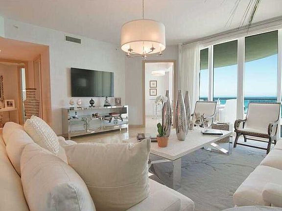 3rd image of 16047 Collins Ave Apt #1101