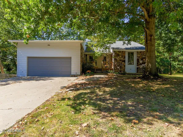 2412 Knight Valley Dr, Jefferson City, MO 65101