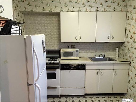 3rd image of 1558 212th St