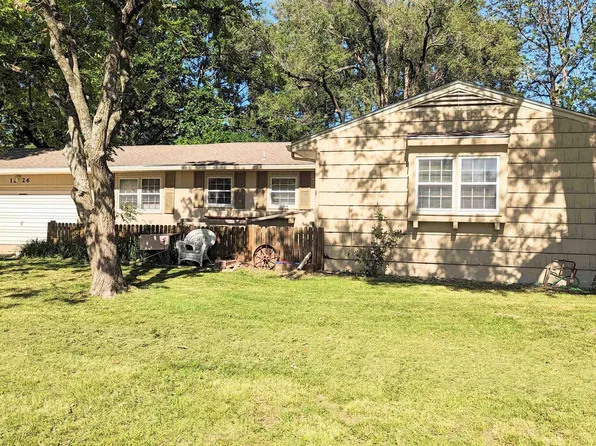 1226 Luther St, Emporia, KS 66801