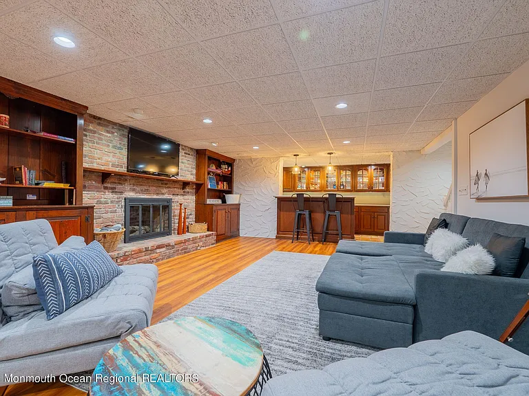 623 Brooklyn Blvd — Photo 29