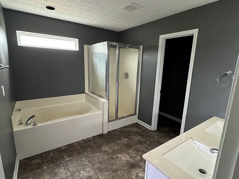 6650 Largo Ln — Photo 14