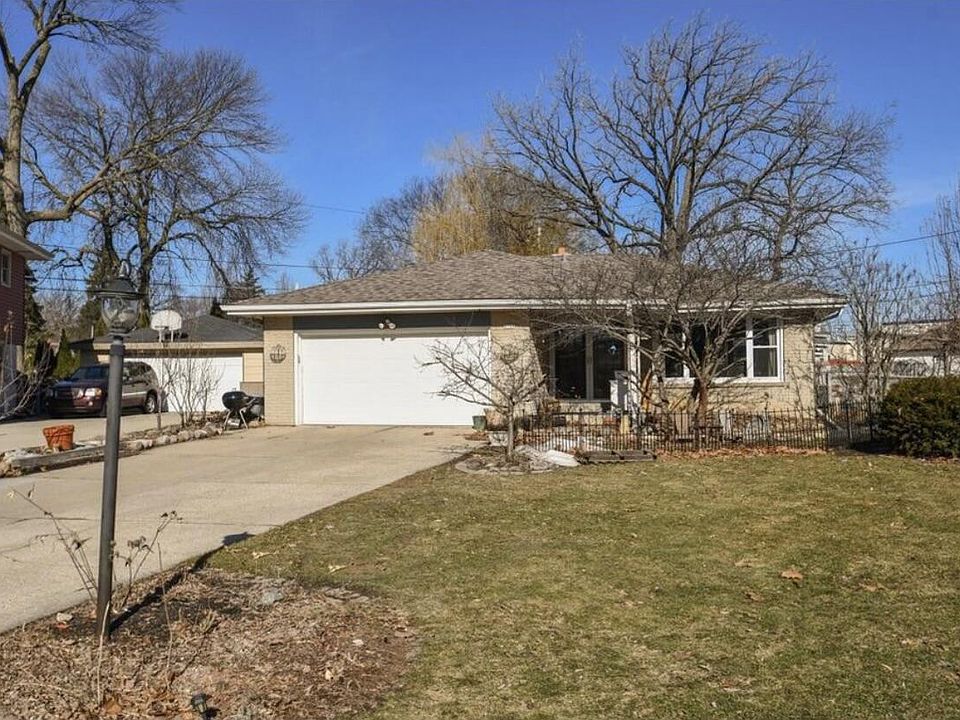 1st image of 8768 West McMyron STREET
